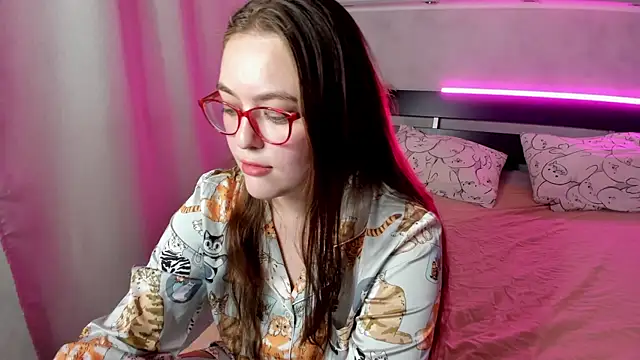 Mersedes Rosso online show from 11/18/25, 09:12