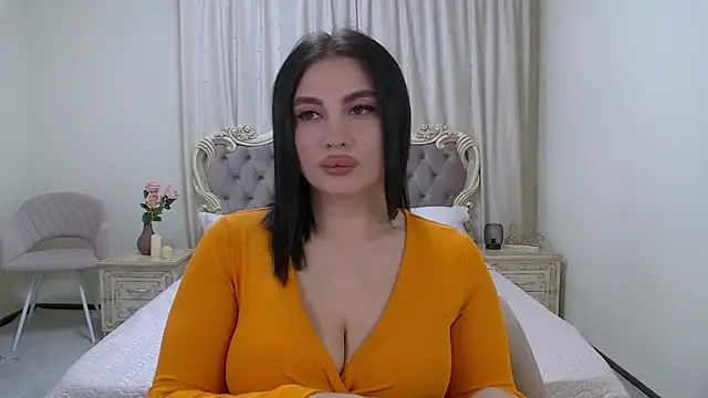 AdrianaTorres online show from 11/14/25, 05:11