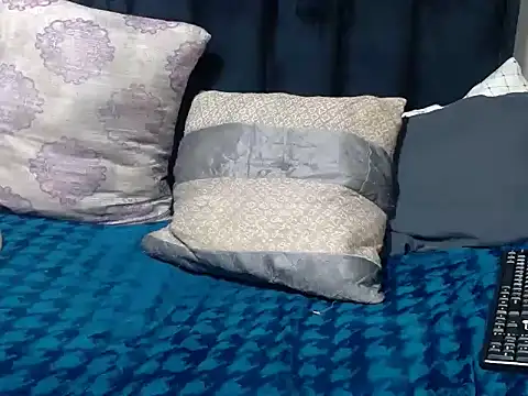 Peachesx25 online show from 12/03/25, 02:56