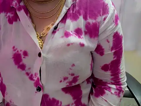 Tamil VirginAss2 online show from 02/16/26, 04:44