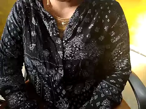 Tamil VirginAss2 online show from 02/01/26, 11:30