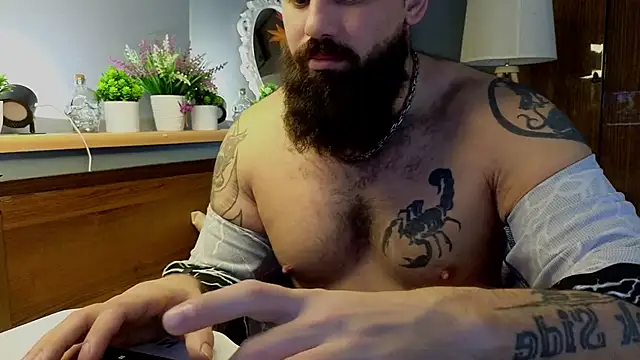 Snapshot of big__daddy110 chatting on 11/06/25, 08:02 big daddy110 online show from 11/06/25, 08:02