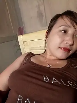 Missa-kute20 online show from 11/17/25, 12:31