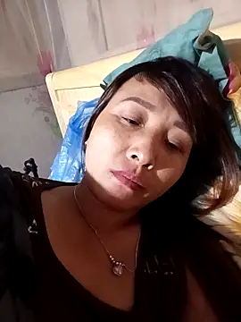 Missa-kute20 online show from 12/18/25, 02:10