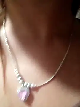 Missa-kute20 online show from 11/08/25, 02:31