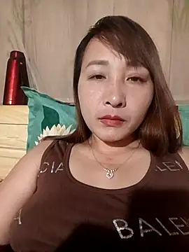 Missa-kute20 online show from 11/28/25, 05:29