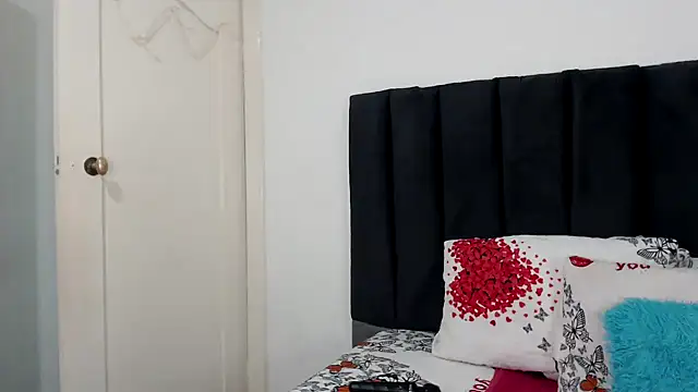 Miss-Berries online show from 03/03/26, 09:00