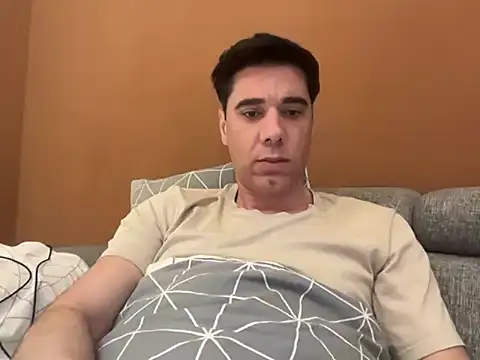 Snapshot of marcoo_x chatting on 05/13/26, 06:42 marcoo x online show from 05/13/26, 06:42