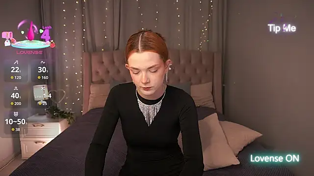 AvaRyder online show from 11/17/25, 01:04