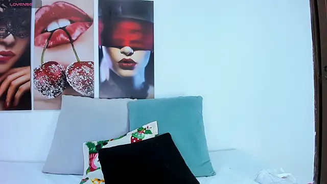 Andhrea Vale online show from 11/18/25, 11:35