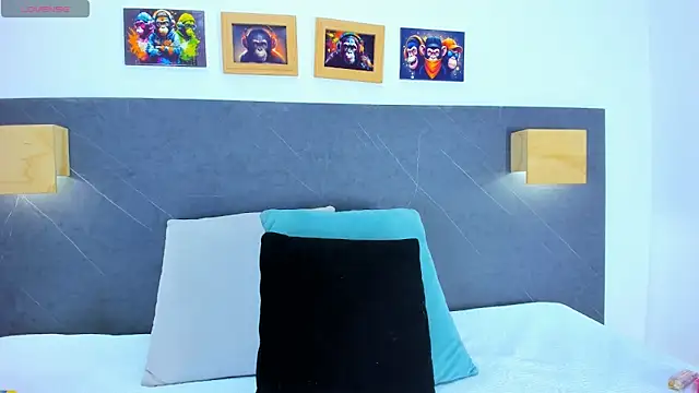 Snapshot of Andhrea_Vale chatting on 02/17/26, 12:13 Andhrea Vale online show from 02/17/26, 12:13