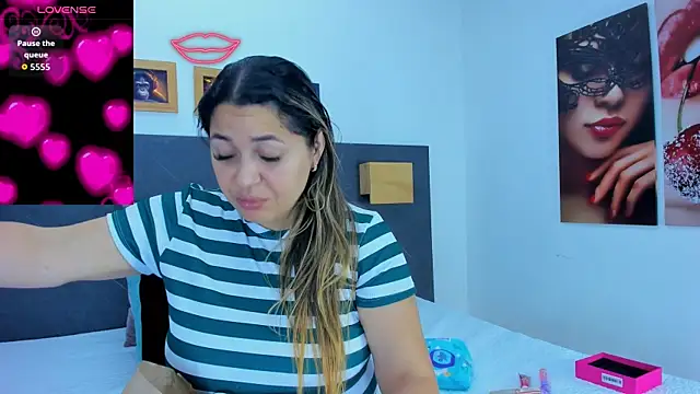 Andhrea Vale online show from 04/11/26, 12:20