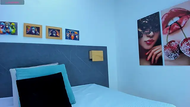 Andhrea Vale online show from 04/17/26, 12:30