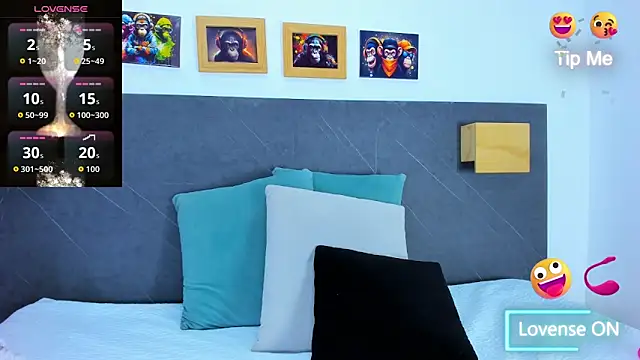 Snapshot of Andhrea_Vale chatting on 02/07/26, 12:13 Andhrea Vale online show from 02/07/26, 12:13