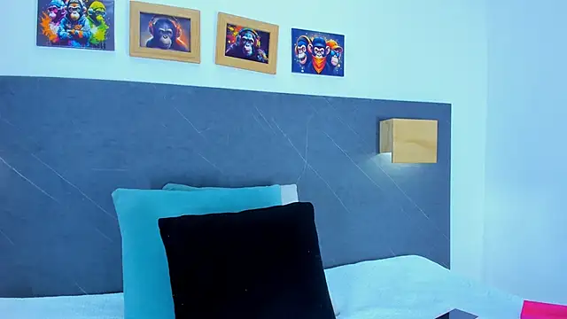 Andhrea Vale online show from 03/05/26, 12:13