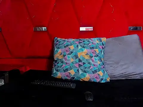 Emmaanddarling online show from 11/22/25, 12:59