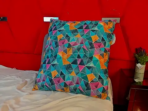 Emmaanddarling online show from 11/13/25, 02:54