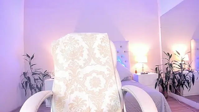 Scarlett Bunny  online show from 04/15/26, 07:58