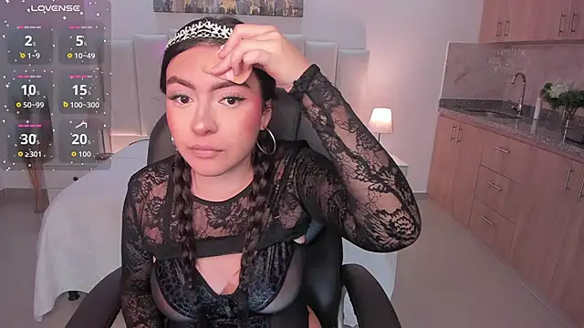 Maya vexx online show from 12/05/25, 08:17