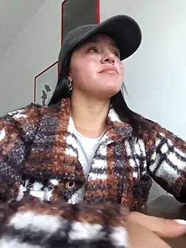 ALEJA  22 online show from 04/17/26, 09:28