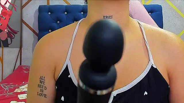  vaiolet owo online show from 02/04/26, 05:02