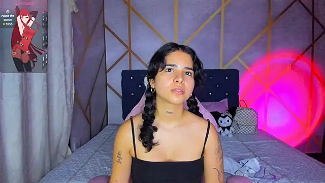  vaiolet owo online show from 02/28/26, 05:07