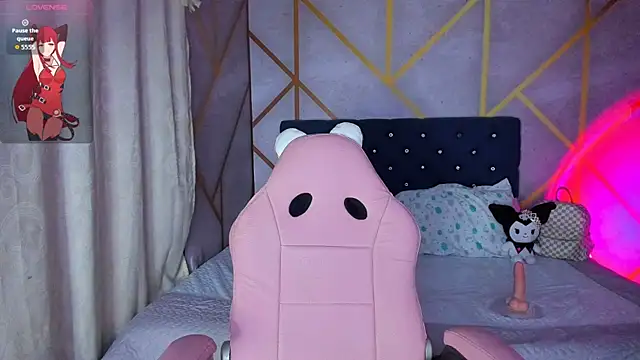  vaiolet owo online show from 03/04/26, 08:00