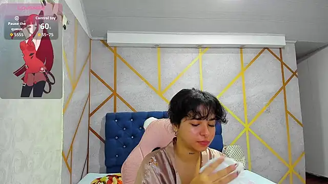  vaiolet owo online show from 02/07/26, 05:15