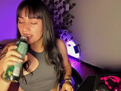 Dhany Naugthy  online show from 11/10/25, 07:52