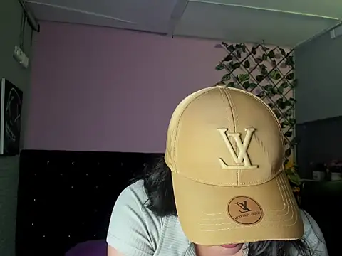 Snapshot of Dhany_Naugthy_ chatting on 11/07/25, 07:40 Dhany Naugthy online show from 11/07/25, 07:40