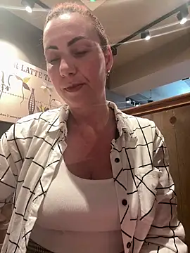 pervimilf online show from 04/27/26, 10:02