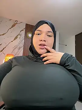 Snapshot of sweetmuslim01 chatting on 06/15/26, 11:59 sweetmuslim01 online show from 06/15/26, 11:59