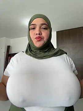 sweetmuslim01 online show from 10/25/25, 04:29