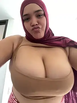 Snapshot of sweetmuslim01 chatting on 03/02/25, 08:57 sweetmuslim01 online show from 03/02/25, 08:57