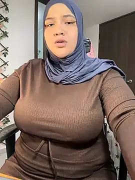 Snapshot of sweetmuslim01 chatting on 03/16/25, 04:20 sweetmuslim01 online show from 03/16/25, 04:20