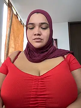 Snapshot of sweetmuslim01 chatting on 10/12/25, 03:57 sweetmuslim01 online show from 10/12/25, 03:57