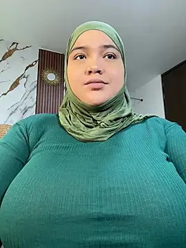 Snapshot of sweetmuslim01 chatting on 07/03/26, 08:15 sweetmuslim01 online show from 07/03/26, 08:15