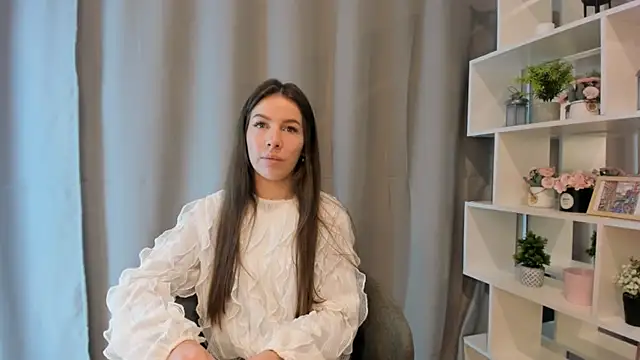 Snapshot of OtiliaNatiello chatting on 11/07/25, 02:10 OtiliaNatiello online show from 11/07/25, 02:10