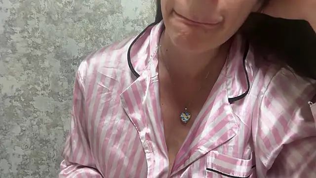 Angelinaa19 online show from 05/23/26, 07:46