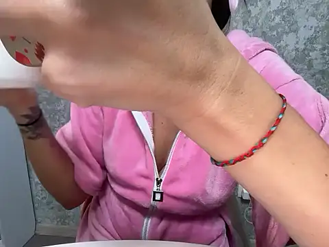 Angelinaa19 online show from 11/23/25, 04:28