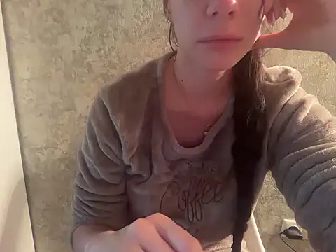 Angelinaa19 online show from 11/17/25, 08:46