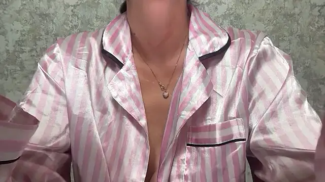 Angelinaa19 online show from 04/09/26, 07:53