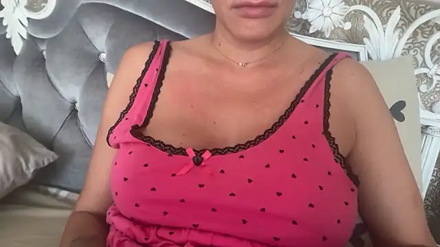 Angelinaa19 online show from 02/09/26, 09:51