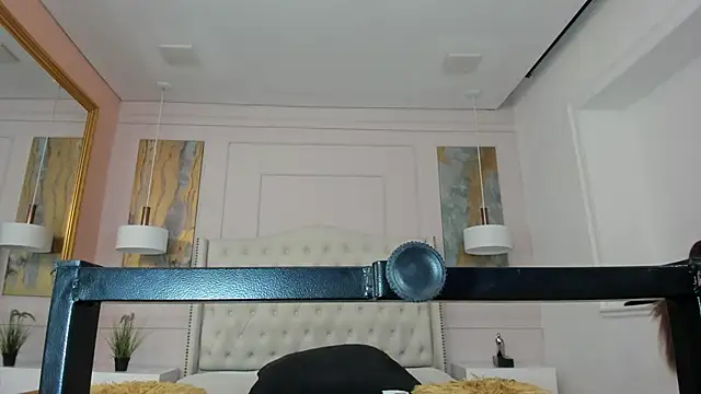 Snapshot of RosaliaMontero chatting on 11/10/25, 06:07 RosaliaMontero online show from 11/10/25, 06:07