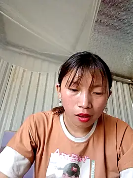 julybi online show from 12/02/25, 06:37