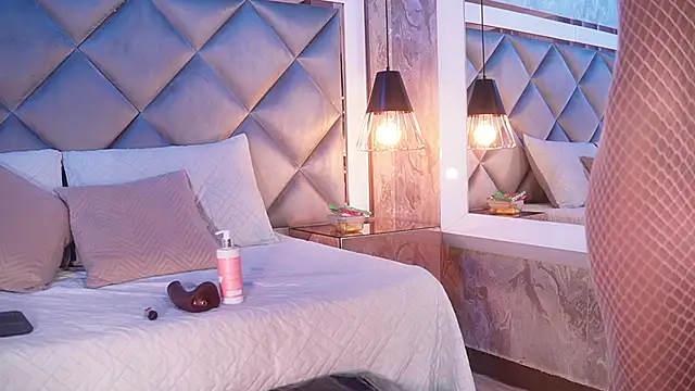 crystal gilton online show from 03/27/26, 07:04