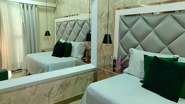 crystal gilton online show from 01/18/26, 07:06