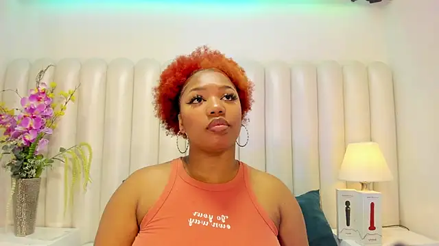 BrendaFernandez  online show from 02/05/26, 02:57