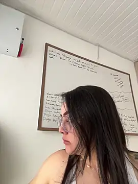 cleo wale  online show from 11/28/25, 01:44