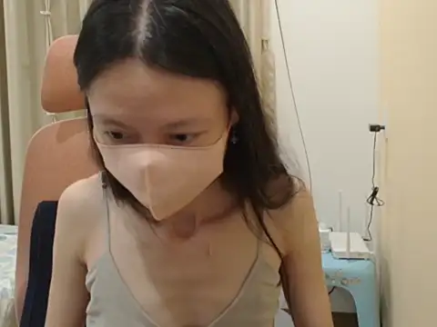 Lil-Cherries online show from 04/20/26, 03:13